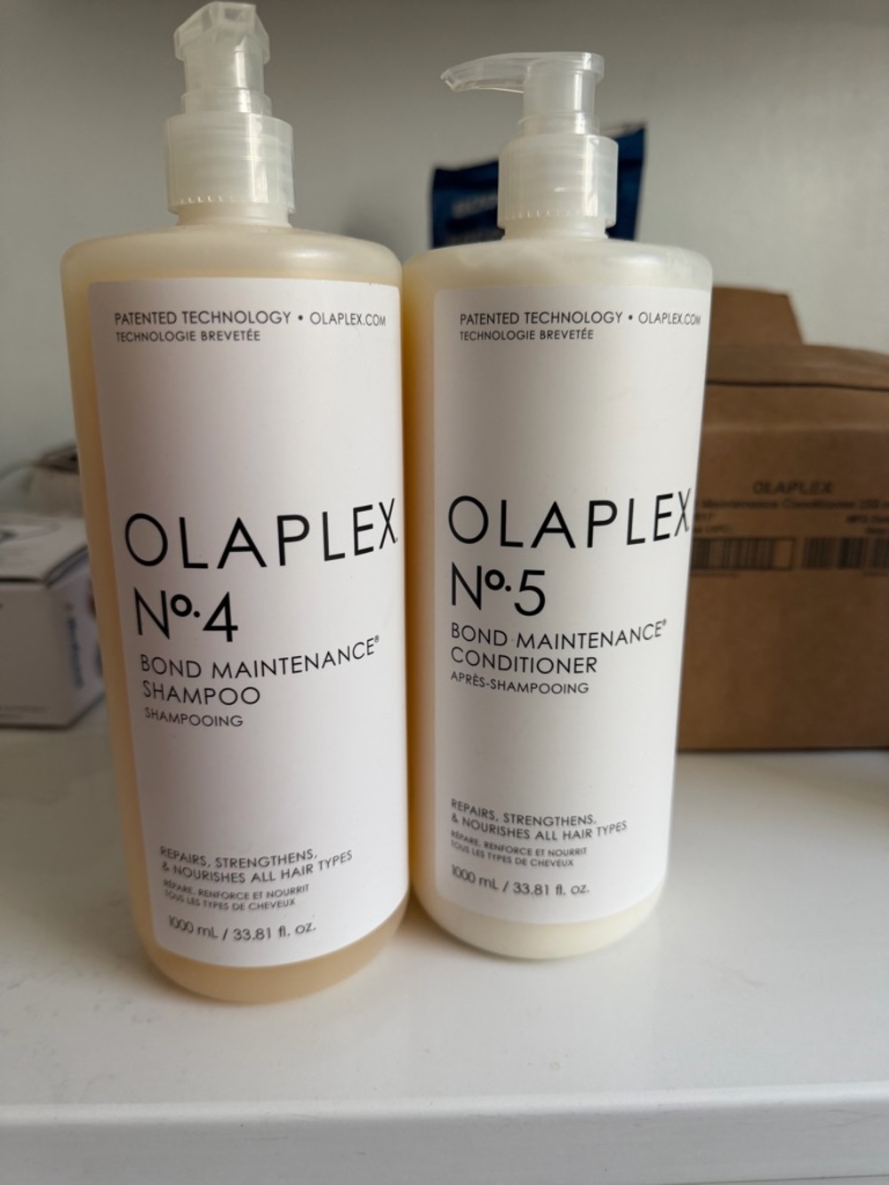 Olaplex No.4 Bond Maintenance Shampoo & No.5 Conditioner - White